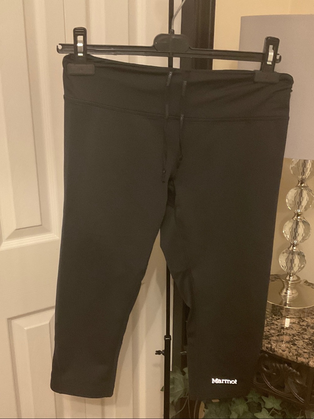 Marmot Black Cropped Active Leggings